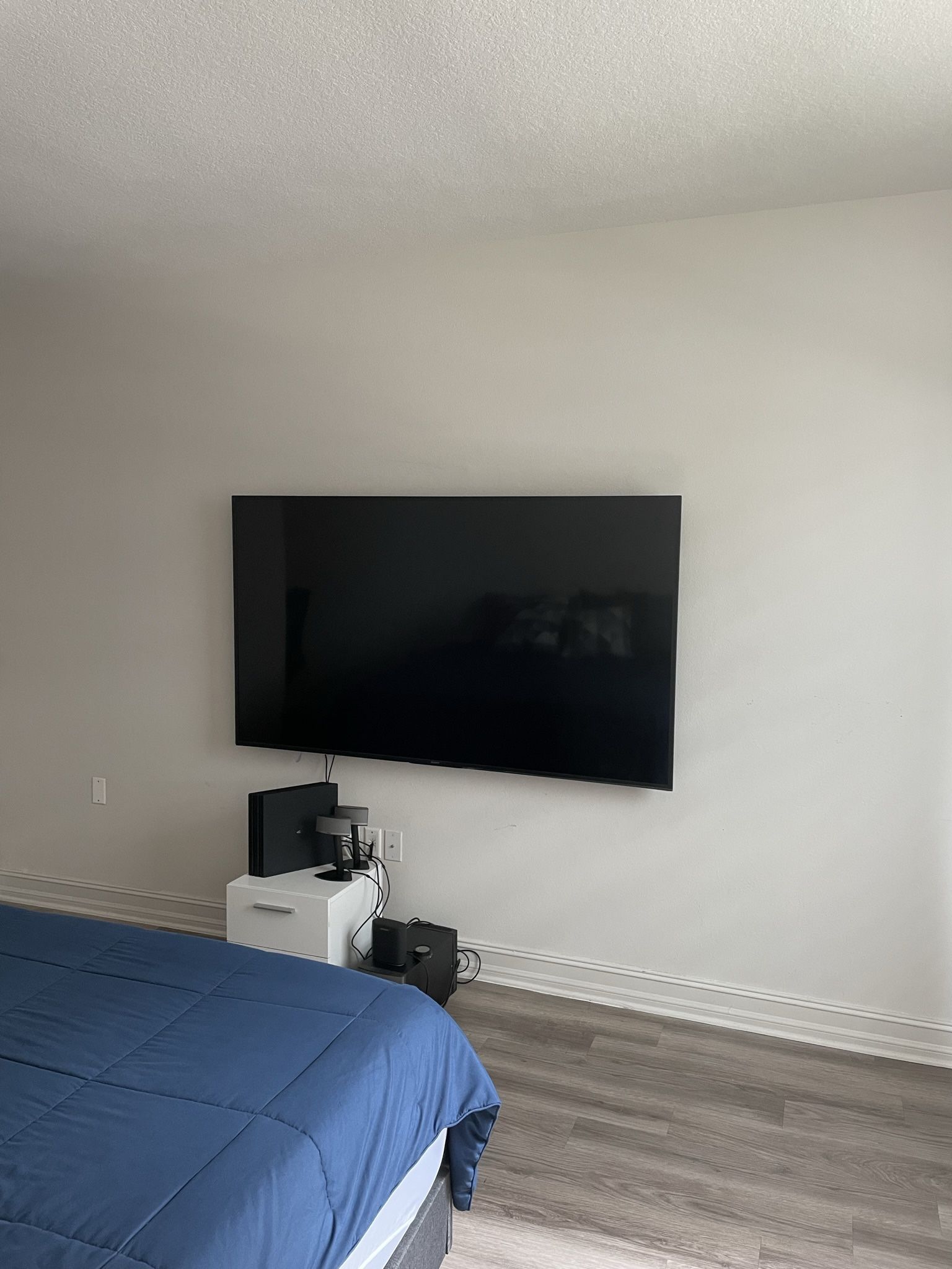 4K Sony TV 75 Inches