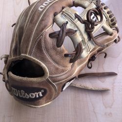 Wilson A2000 Baseball Glove Size 11.75” In Solid Condition Have More Equipment Available $100 firm