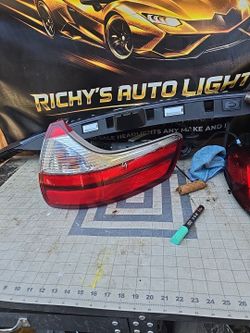 2015 - 2019 TOYOTA SIENNA RIGHT REAR PASSENGER OUTER TAIL LIGHT LAMP