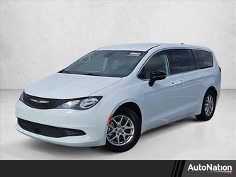 2024 Chrysler Voyager