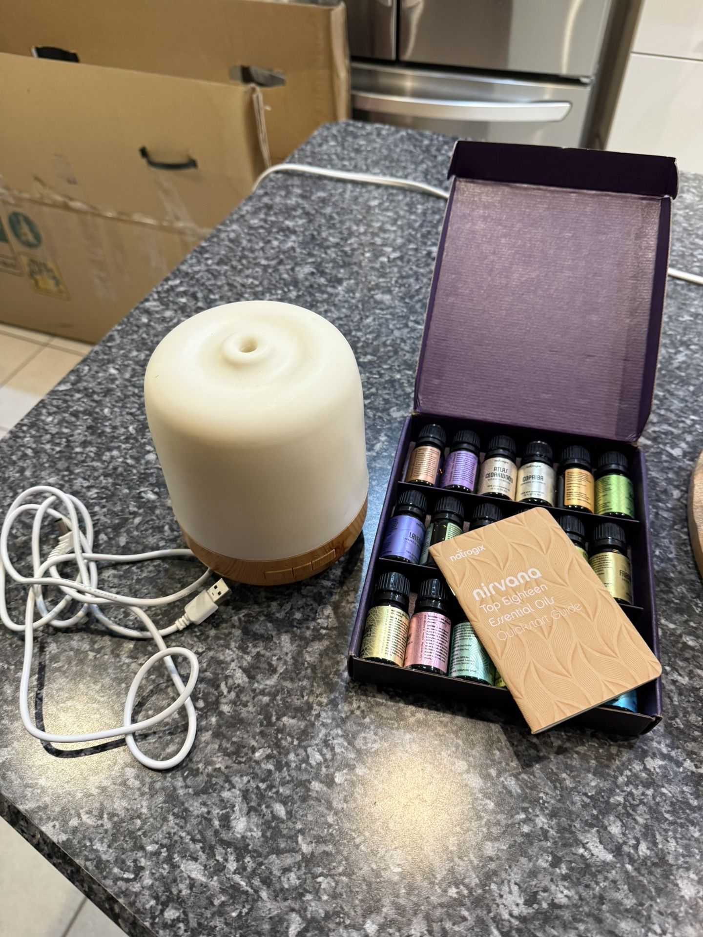 Diffuser With Essential Oils 