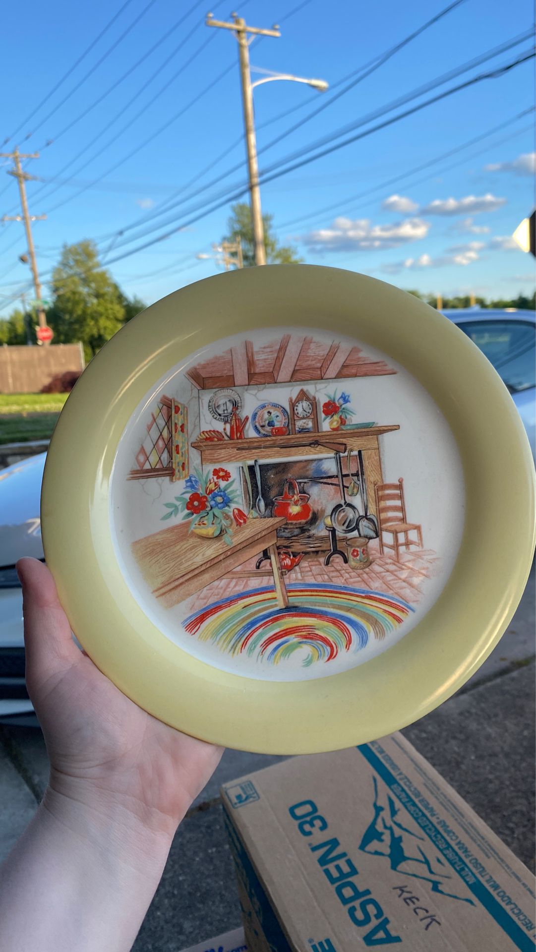 HomerLaughlin Eggshell decorative plate