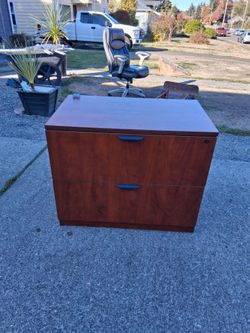 Dresser / file cabinet