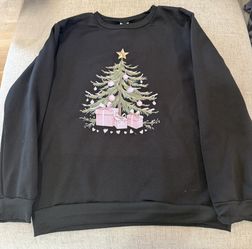 Cozy black Christmas Tree sweatshirt