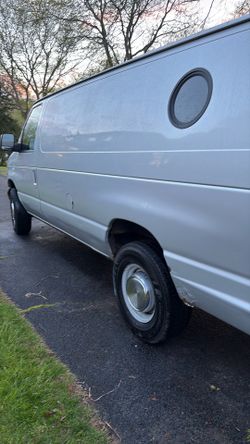 2006 Ford E-350