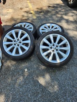 Jaguar Wheels & Tires