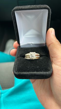 10 karat gold ring, all real diamond, size 9