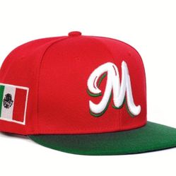 Gorras con las insignias de México 