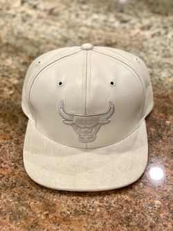 Chicago Bulls Mitchell and Ness Snapback Hat
