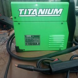 Titanium Flux 125 / 125amp Welder 