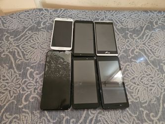 Cell phones working, $ 25 each