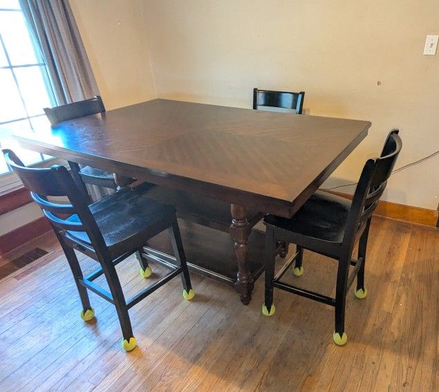 Dining Table With Chairs
