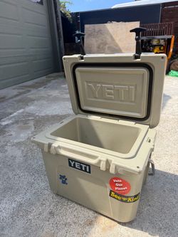 Tan Yeti cooler size 20
