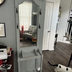 Mirrored Stand With Hooks