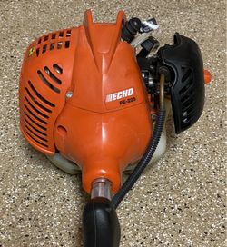 EDGER – $300 ECHO PE-225 21.2 CC GAS 2 STROKE LAWN EDGER