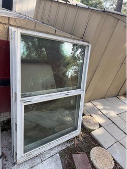 SLIDING WINDOWS 36x52 USED