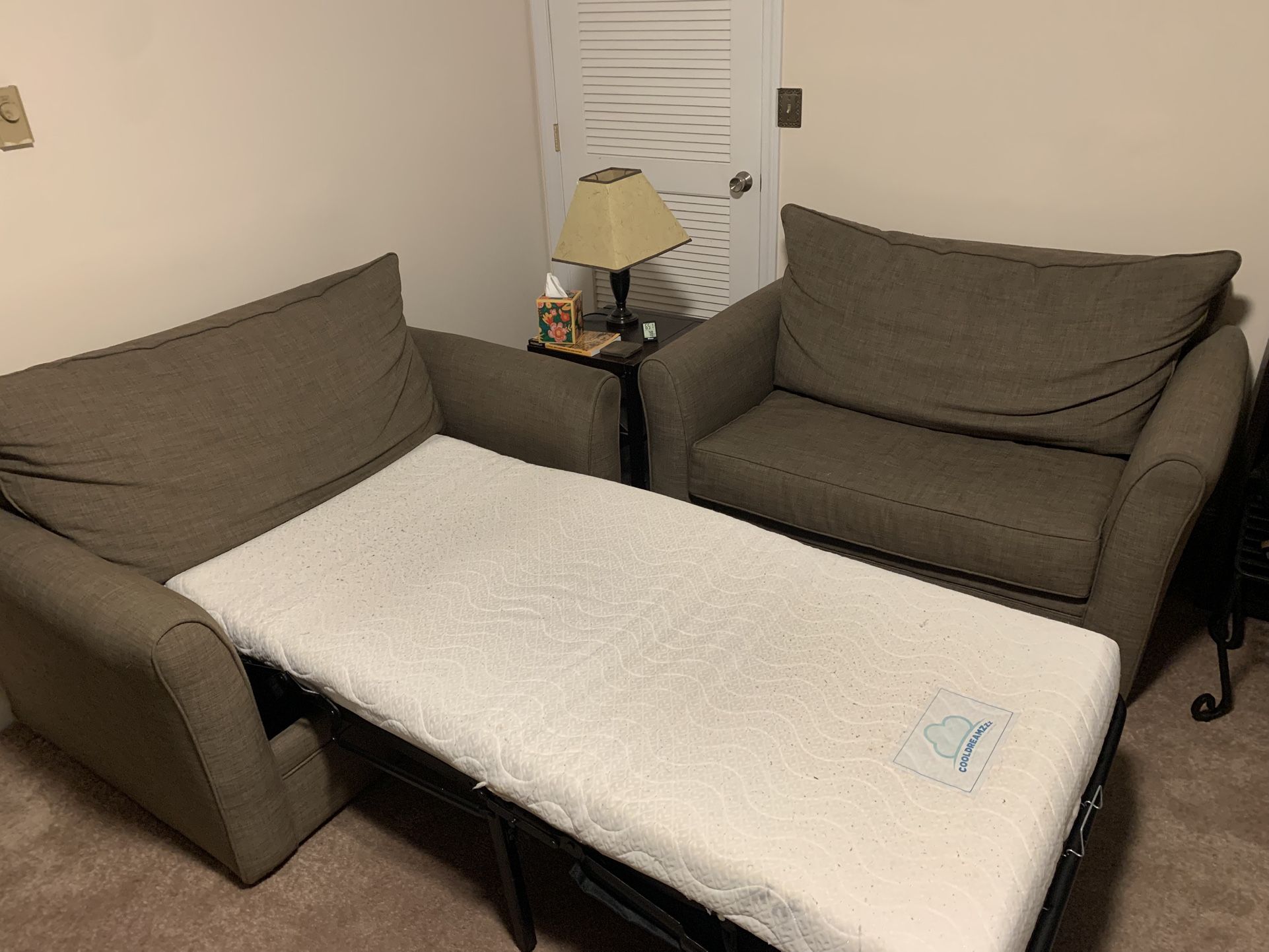 Pull Out Chair , Free