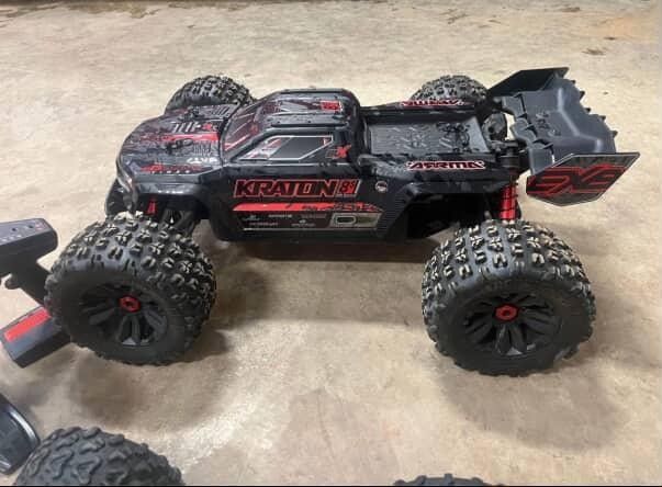 New Arrma Kraton 8S