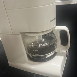 Mini Coffee Pot for Small Area in You Kitchen 