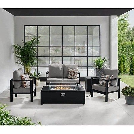 Outdoor Fire Pit