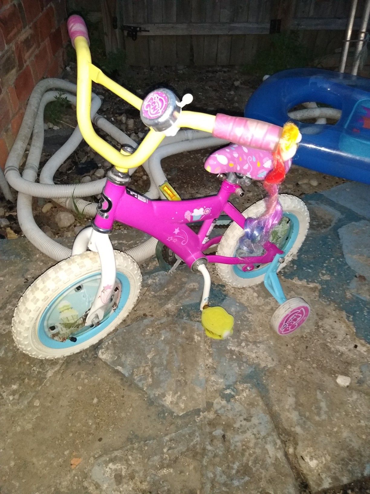 Girls bike