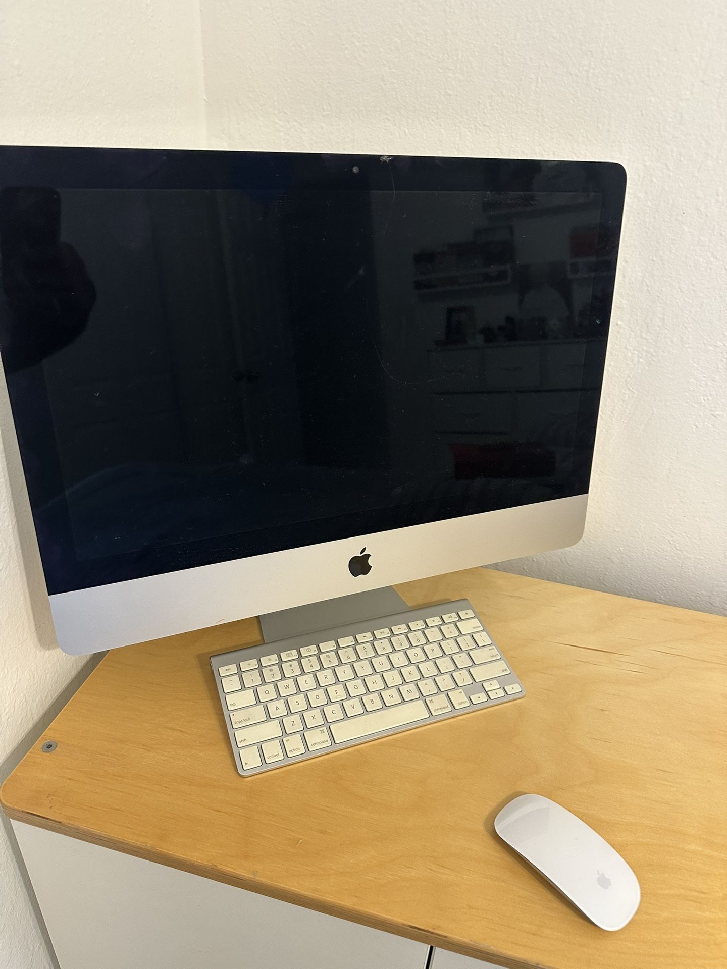 iMac 21.5inch For Sale Grey 