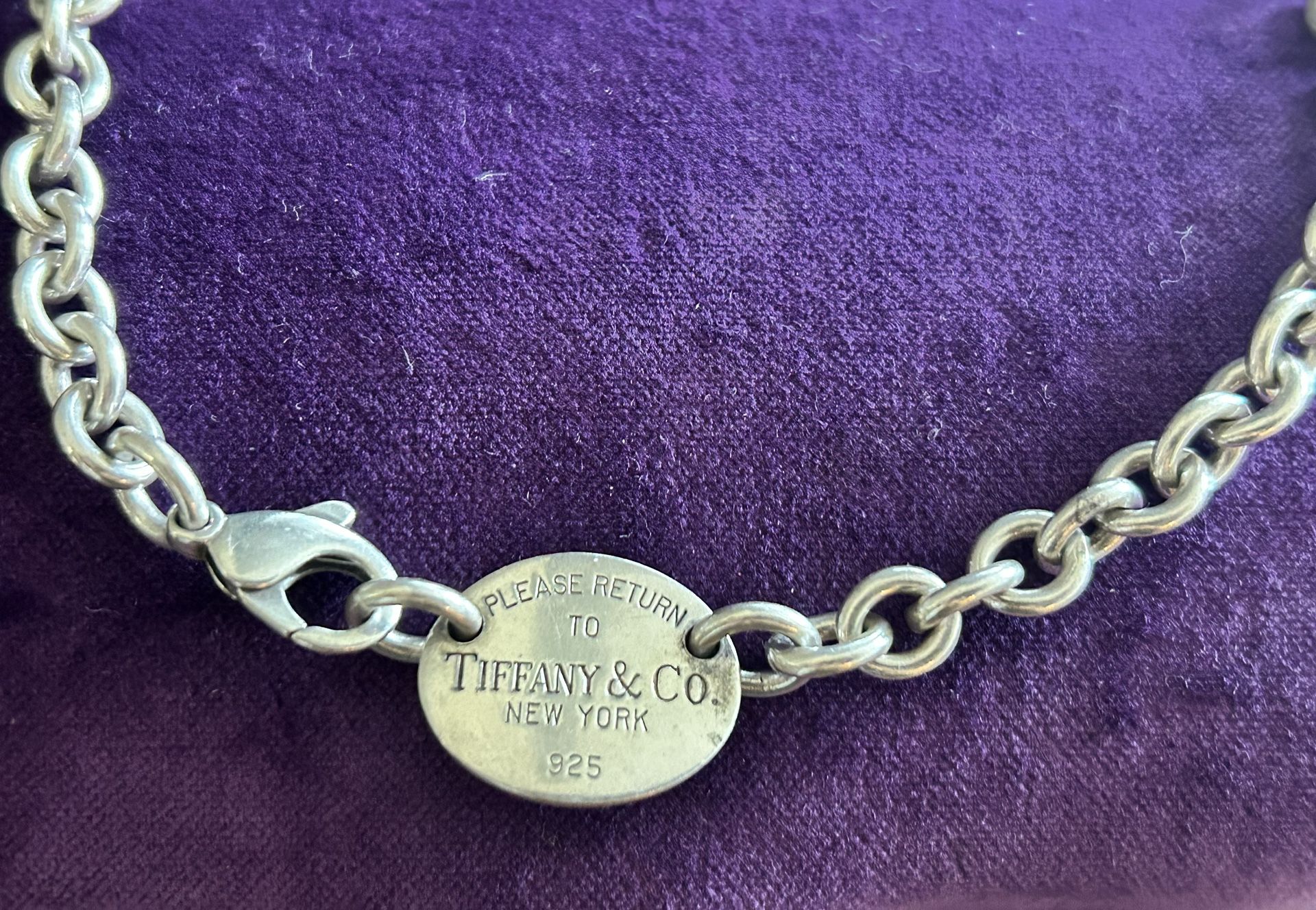 TIFFANY & CO