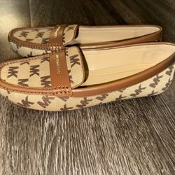 Michael Kors Women’s Brown Leather Loafers Size 10 Slip-On Comfort Casual Dress