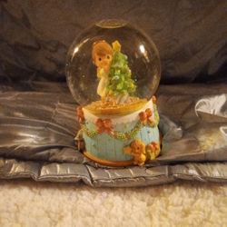 Precious Moments Snow Globe Music Box 2001