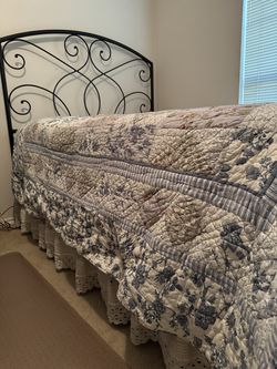 Bronze/black Metal Scrollwork Full Bed Frame