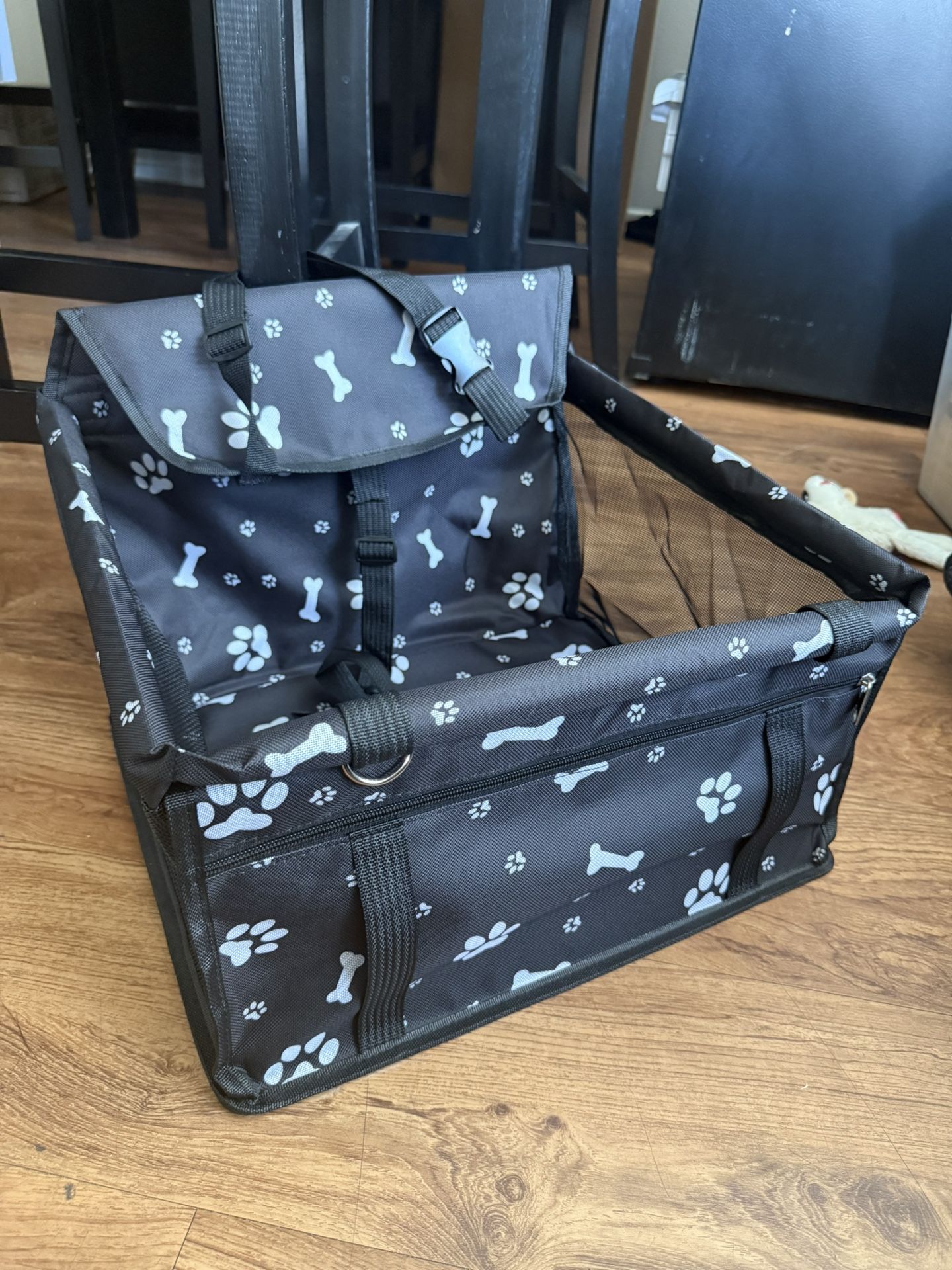 Doggy Car Seat (read description)