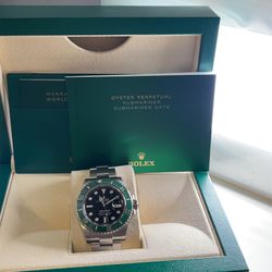 Rolex Submariner 126610 LV Box And Papers - Kermit