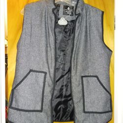 NWT Very Nice Ladies Size Large Winter Vest