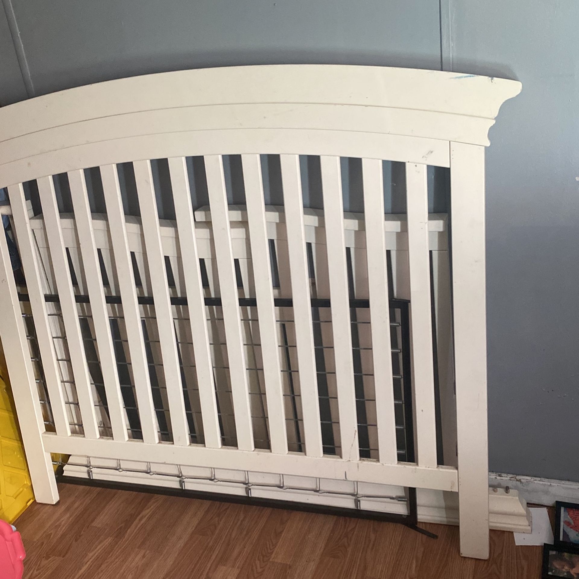 Toddler Crib 