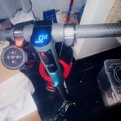 ELECTRIC SCOTTER