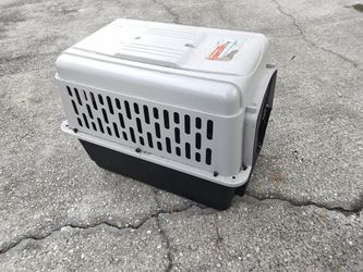 Plastic Pet Travel Carrier Crate
