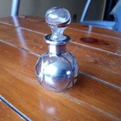 Perfect Holiday Gift - Sterling Silver Overlay- Beautiful Vintage Perfume Bottle 
