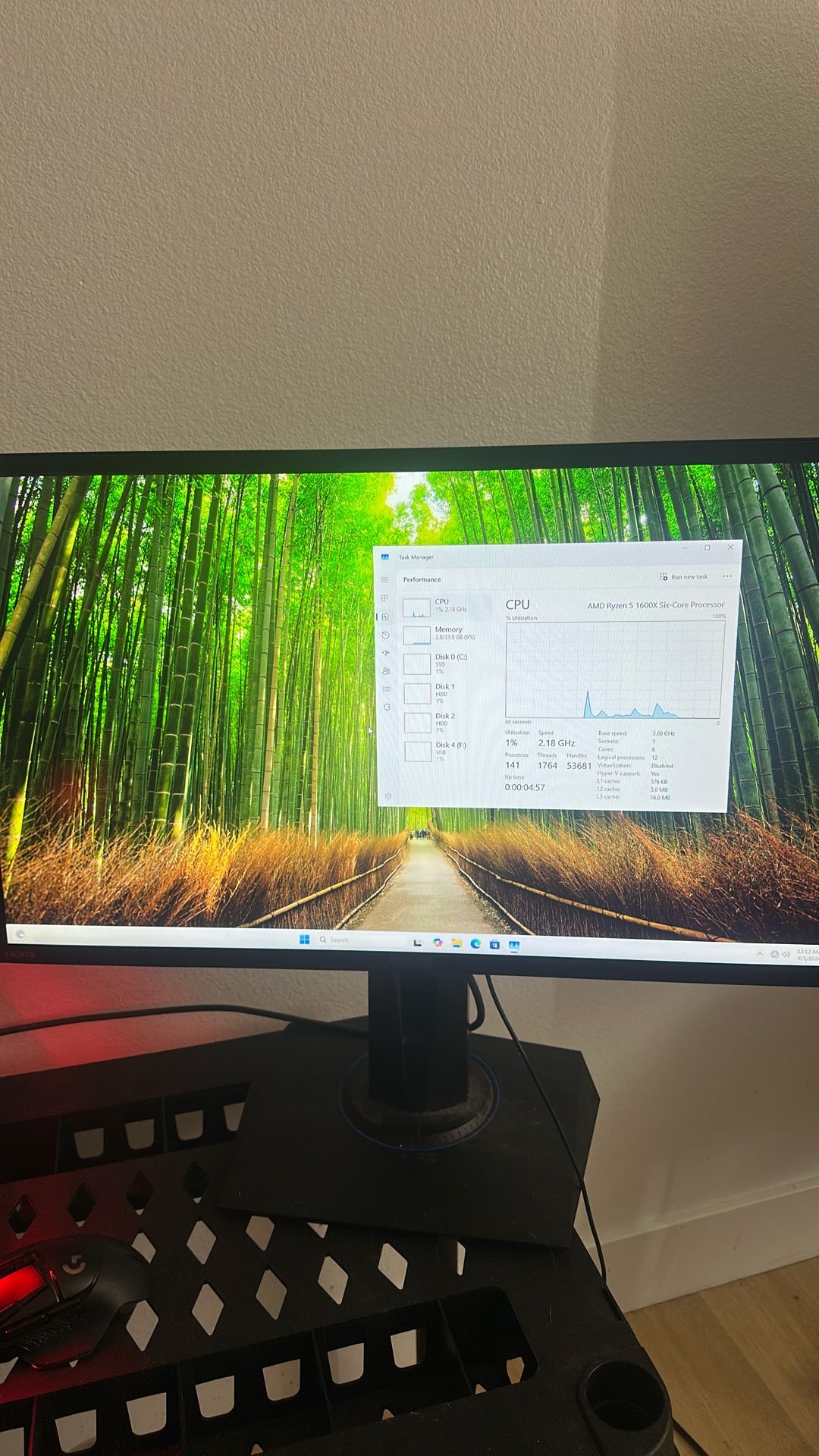 HP Omen 880 With 32 GB Of Ram DDR4.