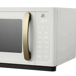 Microwave B NEW IN BOX 