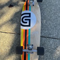 Gold Coast Skate Board Sells For $160 Asking $100 Very Good Condition 