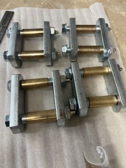 Shackle Wet Bolts