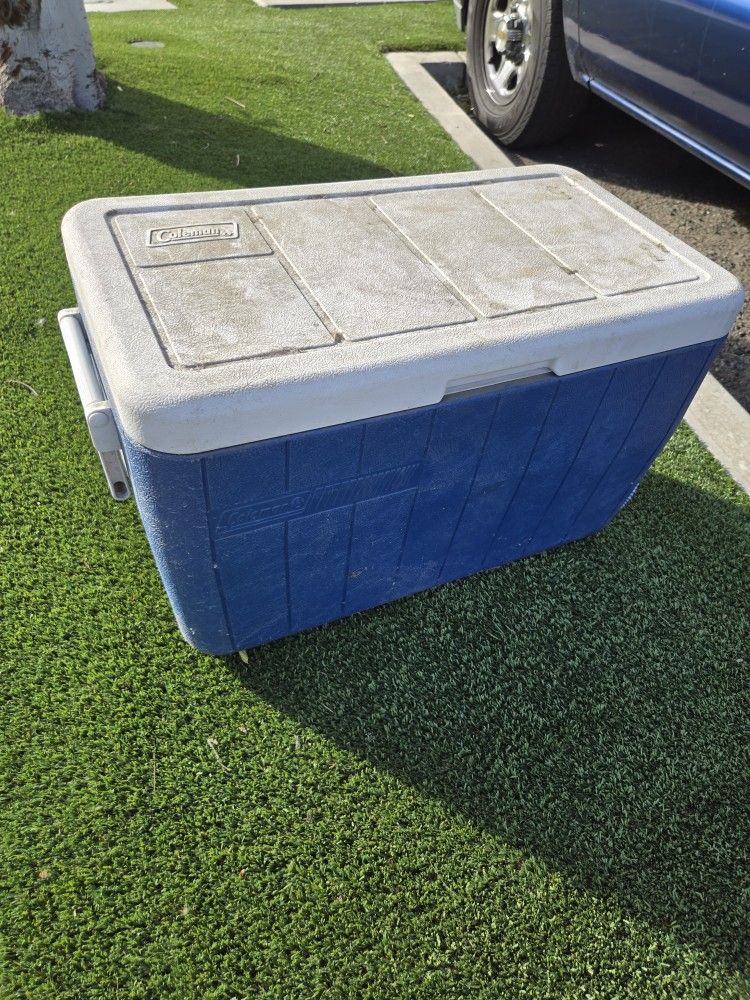 Ice Chest Cooler Blue
Camping