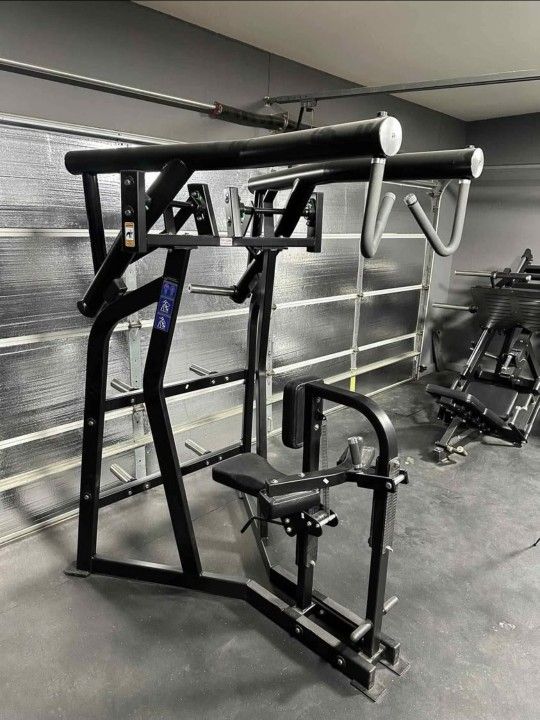 Fettle Fitness Plate Loaded High Lat Pull Down Gym Equipment Exercise Weight Machine