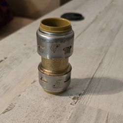 Push-To-Connect Brass Coupling Fitting