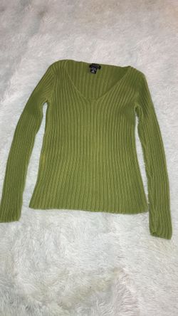 New York & Company V-Neck Sweater - Moss Green