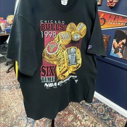 (XXL)25x34.5 1998 Chicago Bulls Championship Rings T-Shirt