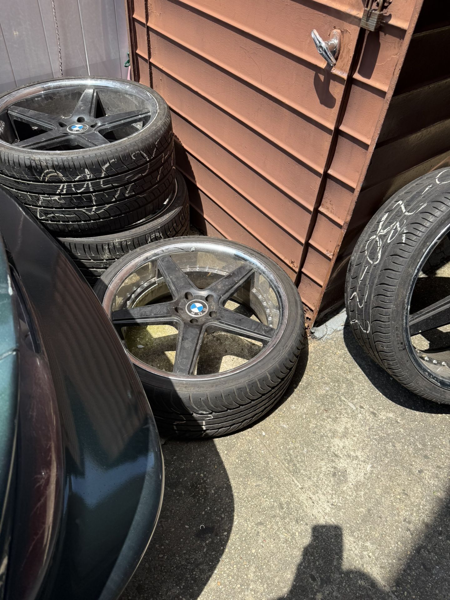 4 Rims With Tires . Size 22 Good For X5 And X6 BMW And Other Car