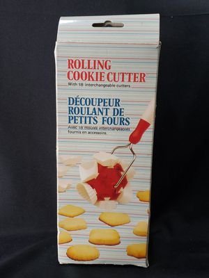 Photo Vintage, Cookies, Rolling Cutter W/Accessories