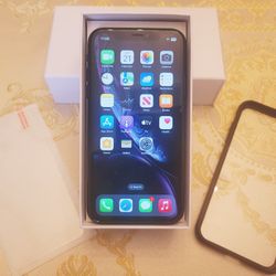 iPhone XR 64GB – Excellent – Almost New Condition