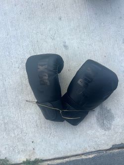 Black Boxing Gloves